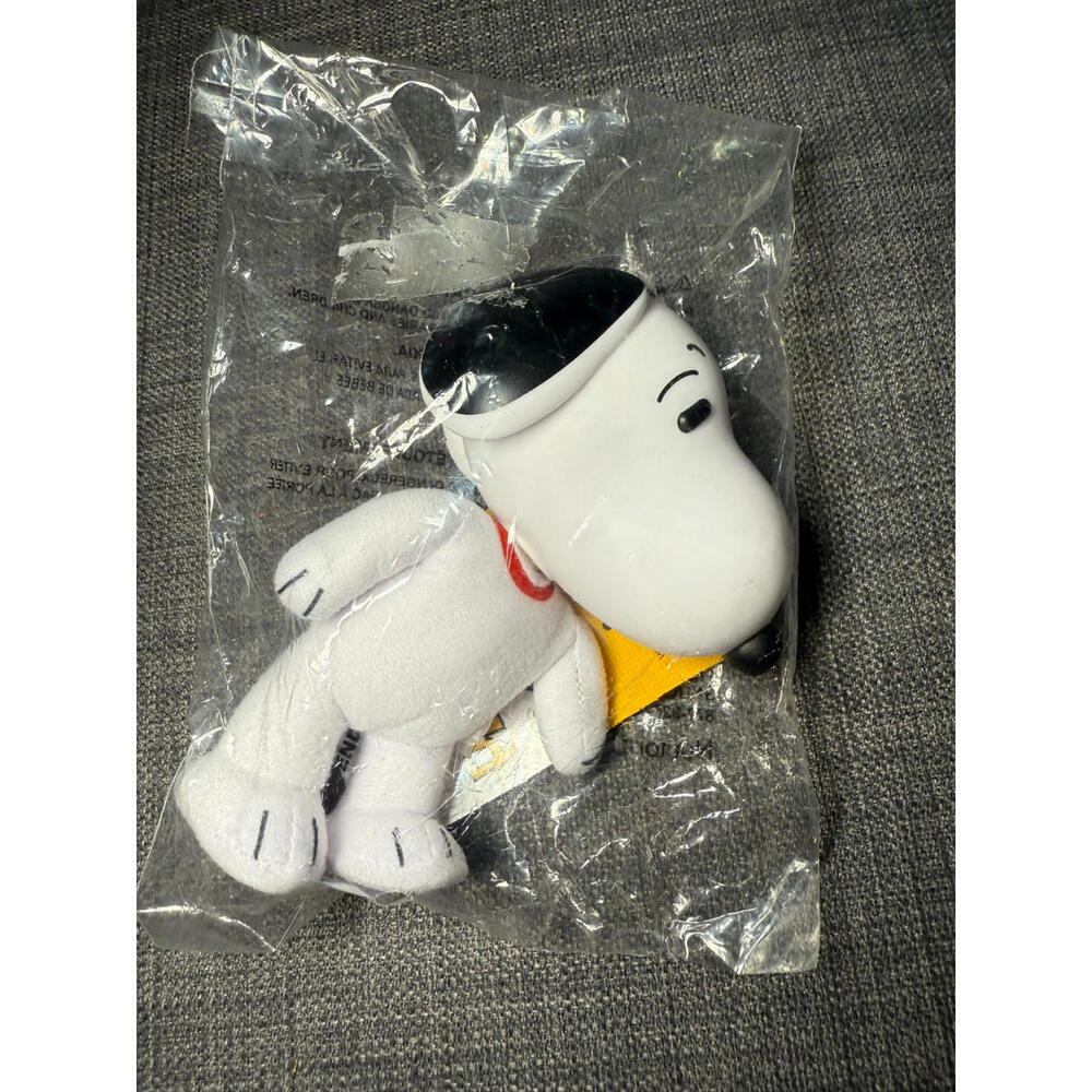 Snoopy Vinyl Head Moveable Plush Figure Peanuts New In Plastic |‎ Figure Key